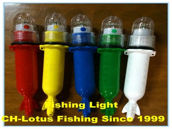 fishing light attracting fish